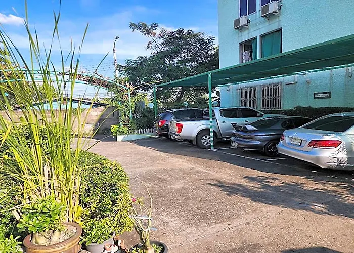 Green Apartment Hotel Bangkok